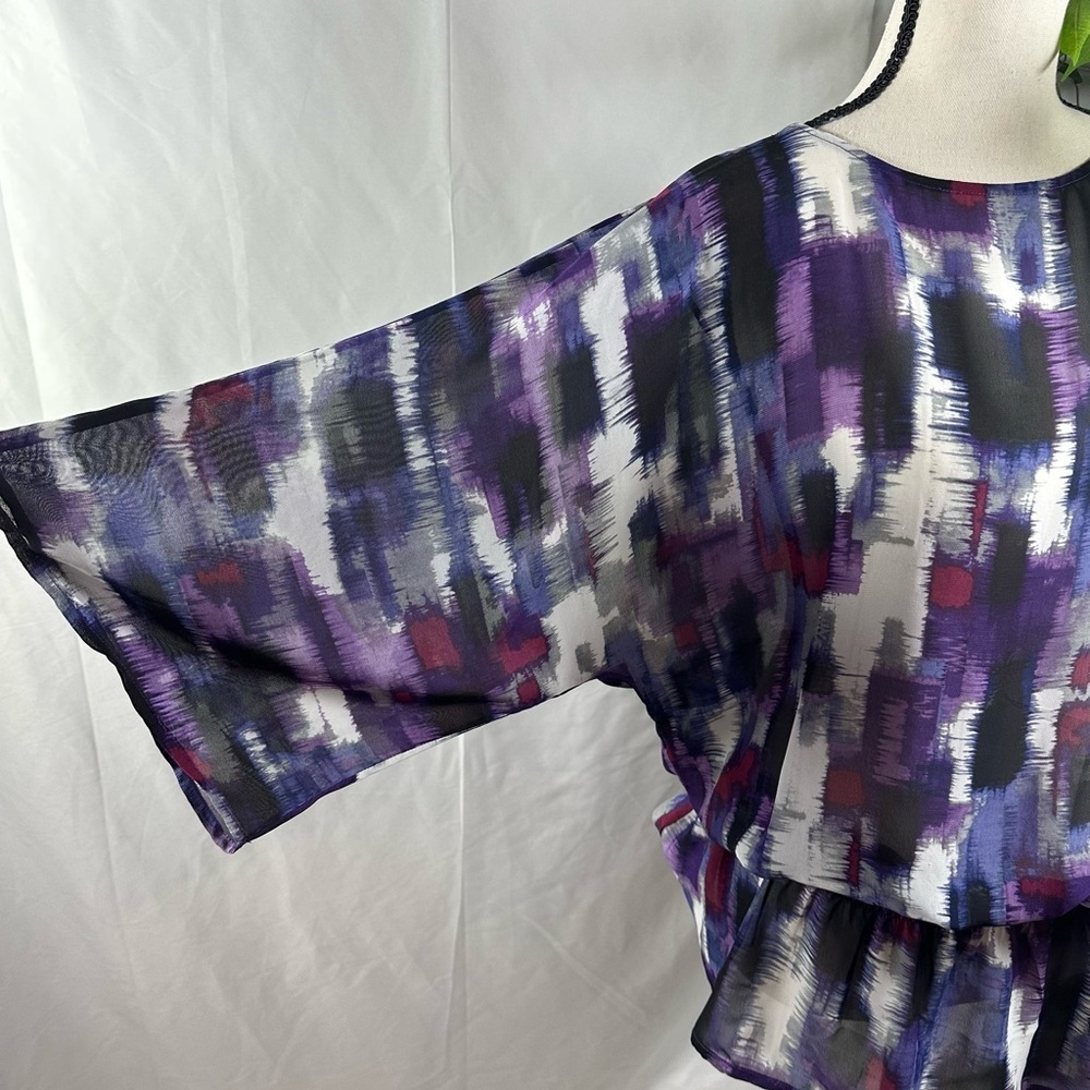 ๐ CHICO'S Purple Print Chiffon Blouson Top ๐ - Picture 7 of 11